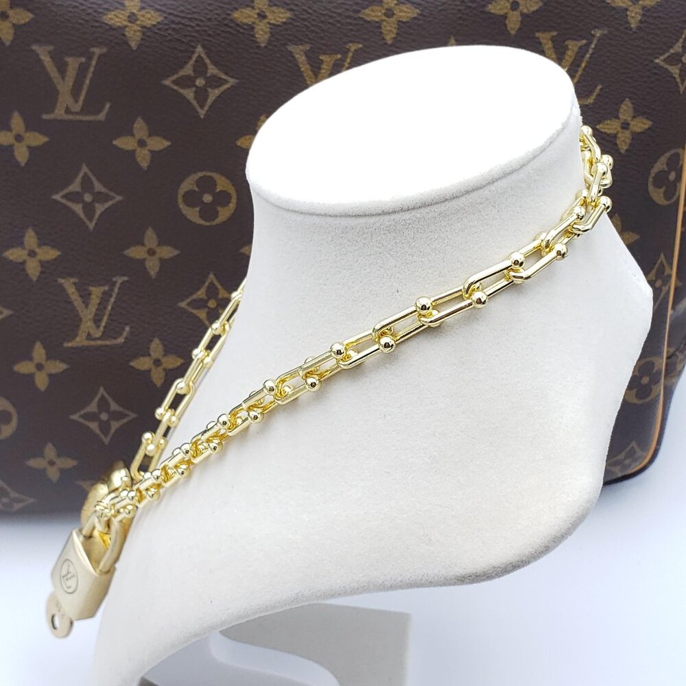 Authentic Louis Vuitton Gold Padlock with Unbranded 18k Gold Plated Necklace - Picture 4 of 10